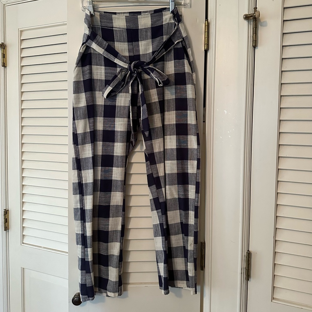 Donni 100% Cotton tie front pant - Size Small